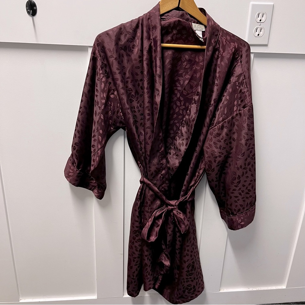 La Senza burgundy robe size S/M